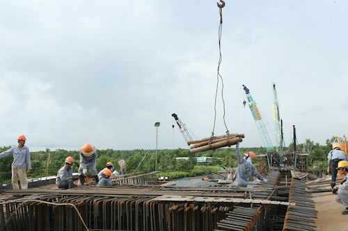 Cầu Hòa Trung sẽ cán đích đúng ngày tất niên ảnh 7